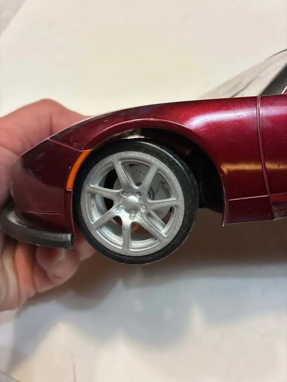 Maisto 1:24 2009 Chrysler ME Four Twelve Die Cast Car.